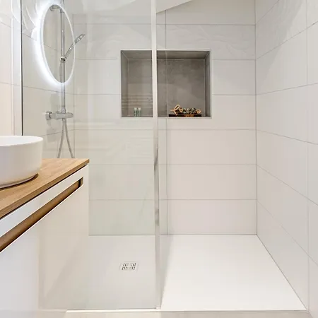 L'oree , Romantique Pour Couples, Nature, Randonnee, Jura Alsacien , Sundgau, Proche Salles De Mariages, Route De La Carpe Frite, Route Des Vins D'alsace, Acces Facilite Pour Chaises Roulantes, Parking Gratuit, Borne De Recharge Vehicule Elect * Ligsdorf