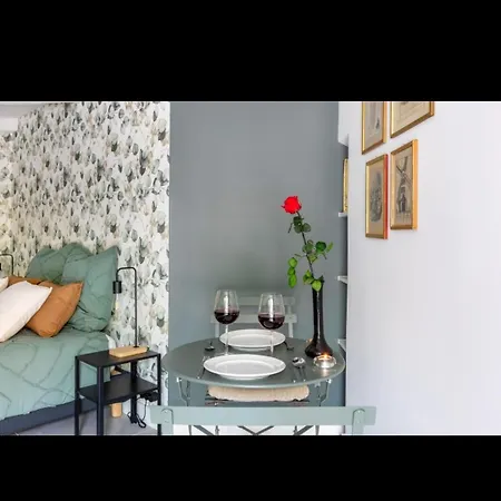 L'oree , Romantique Pour Couples, Nature, Randonnee, Jura Alsacien , Sundgau, Proche Salles De Mariages, Route De La Carpe Frite, Route Des Vins D'alsace, Acces Facilite Pour Chaises Roulantes, Parking Gratuit, Borne De Recharge Vehicule Elect * Ligsdorf